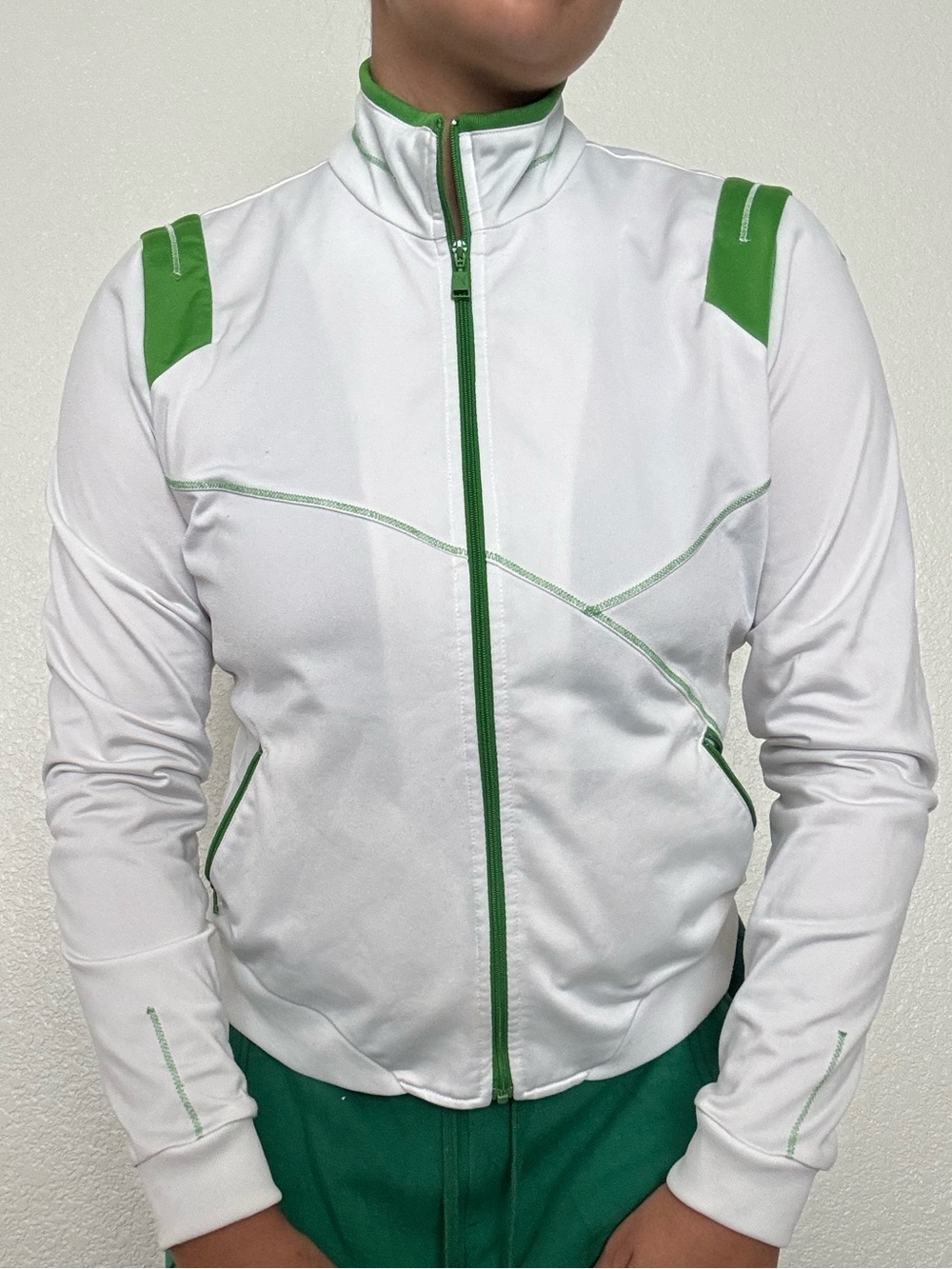 Authentic y2K Puma white/green zip-up jacket